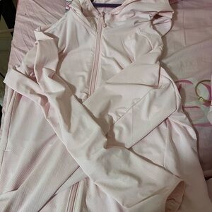 kind of like the lululemon strawberry milkshake color jacket